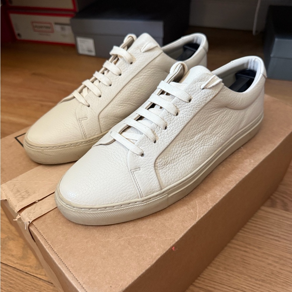 Reiss Men’s Luca Off-White/Beige Tumbled Leather Sneakers Size 10
